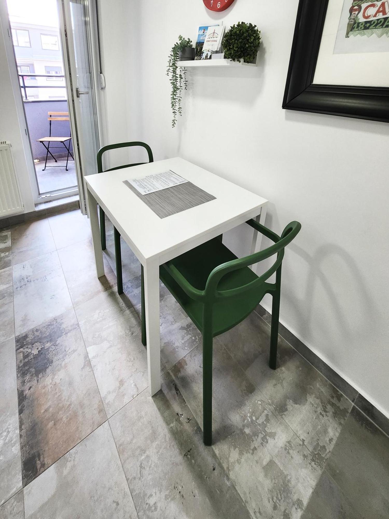 Apartamento Oota Soko With Parking Garage Kragujevac Exterior foto