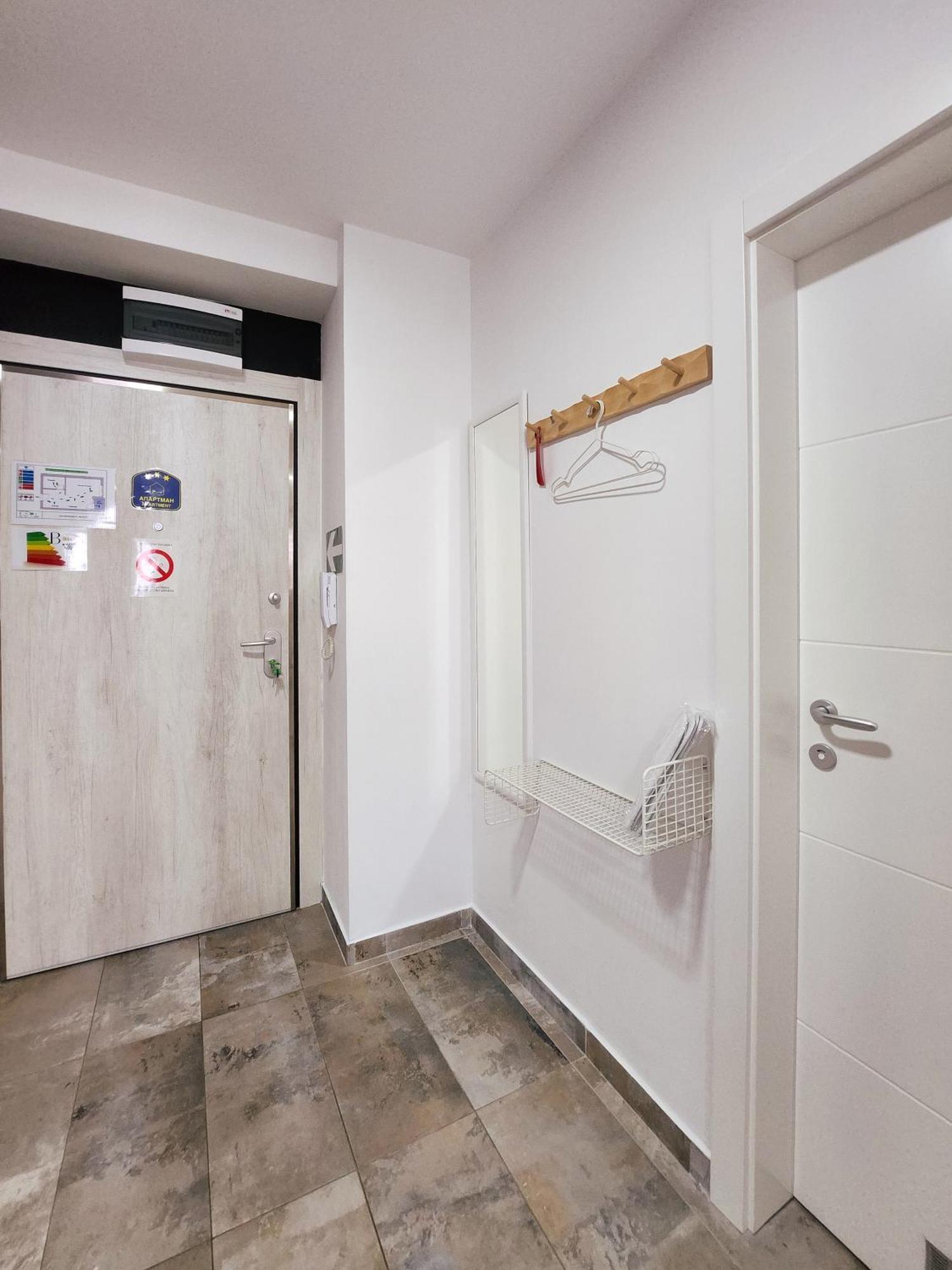 Apartamento Oota Soko With Parking Garage Kragujevac Exterior foto