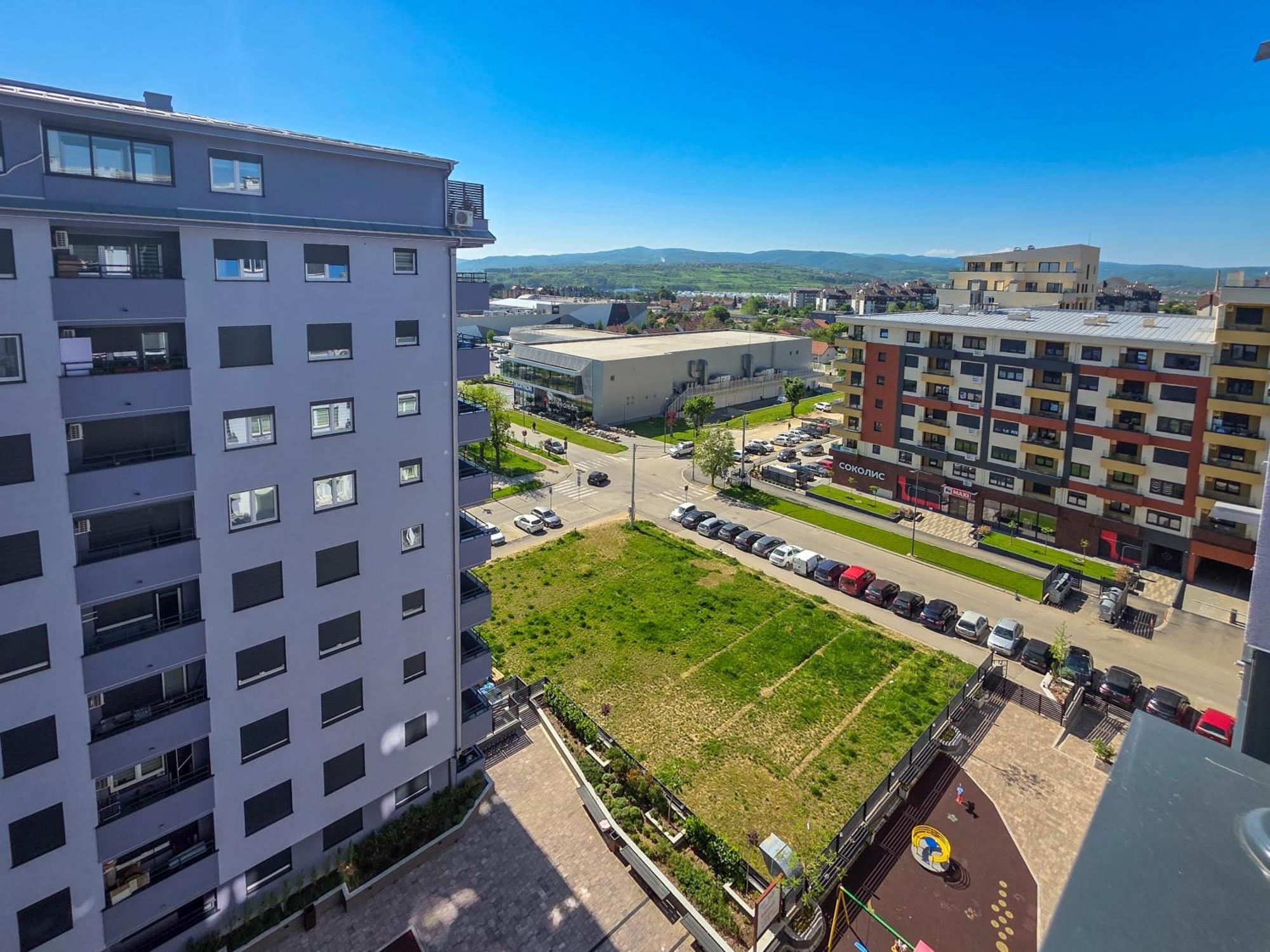 Apartamento Oota Soko With Parking Garage Kragujevac Exterior foto